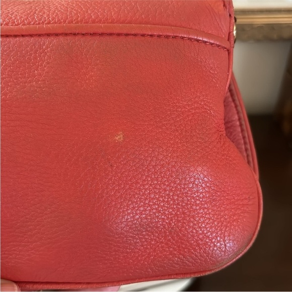 Tory Burch | Orange Amanda Leather Detachable Chain Crossbody Strap Clutch Bag - Picture 7 of 16